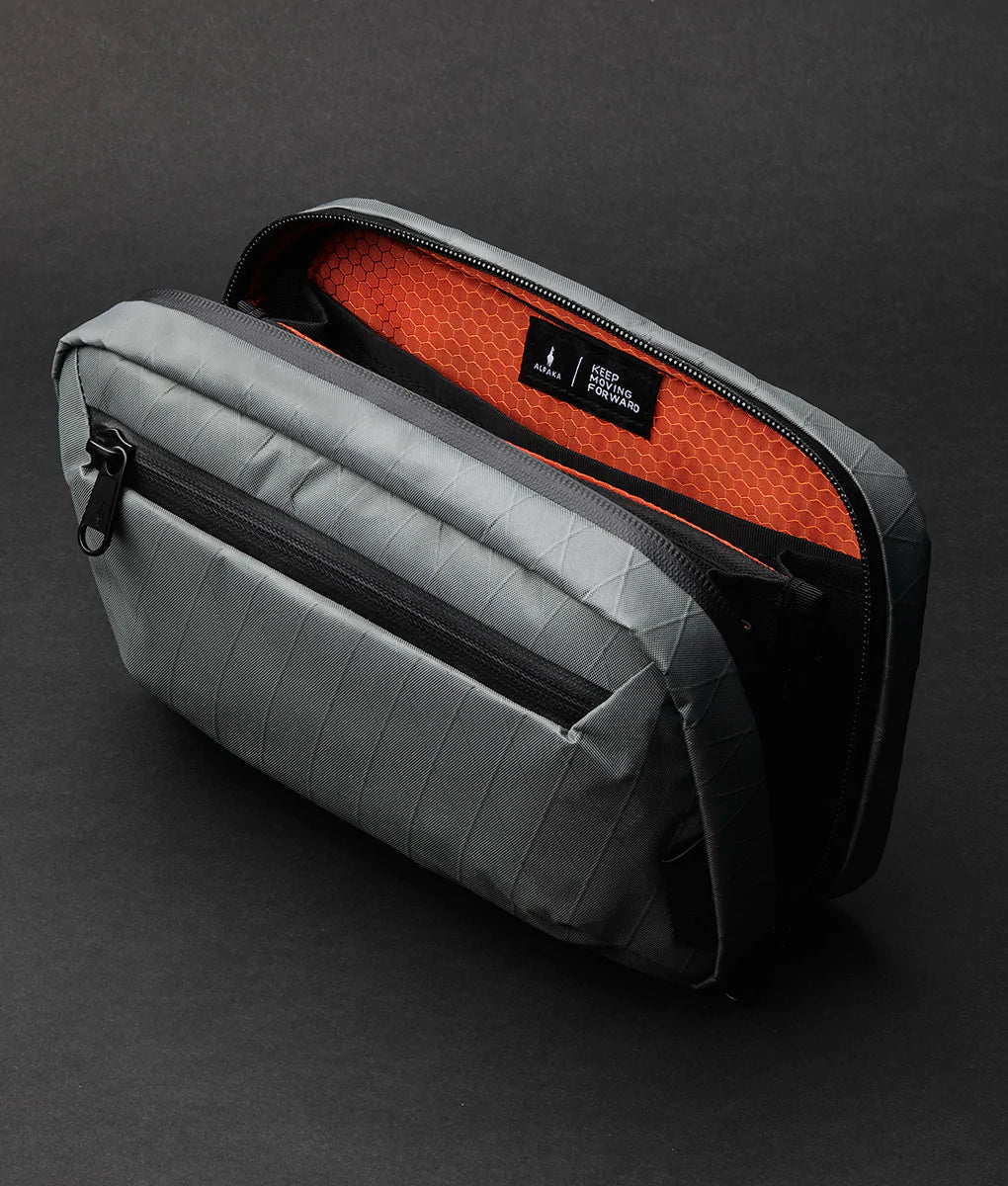 Alpaka - Elements Tech Case พร้อมสายสะพาย