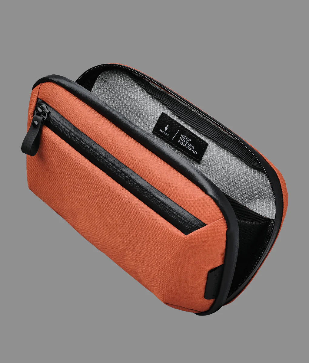 Alpaka - Elements Tech Case Mini พร้อมสายสะพาย