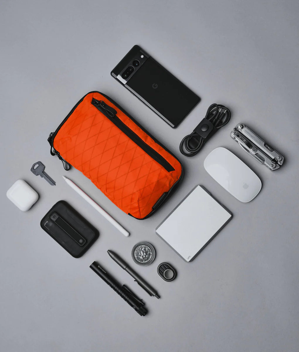 Alpaka - Elements Tech Case Mini พร้อมสายสะพาย