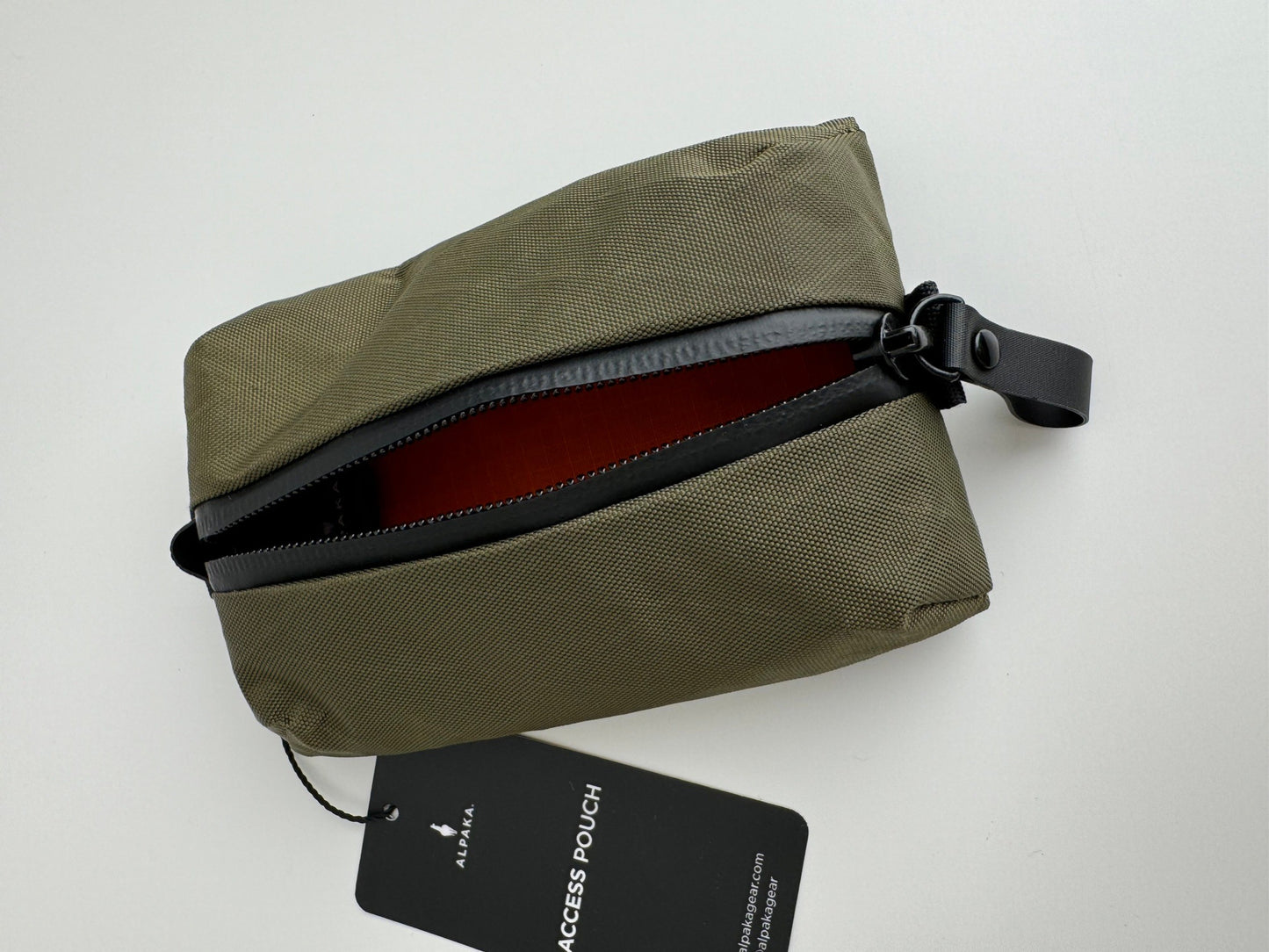 Alpaka - Access Pouch มาพร้อมสายสะพาย