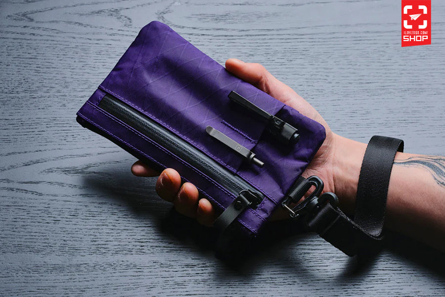 Alpaka - Zip Clutch