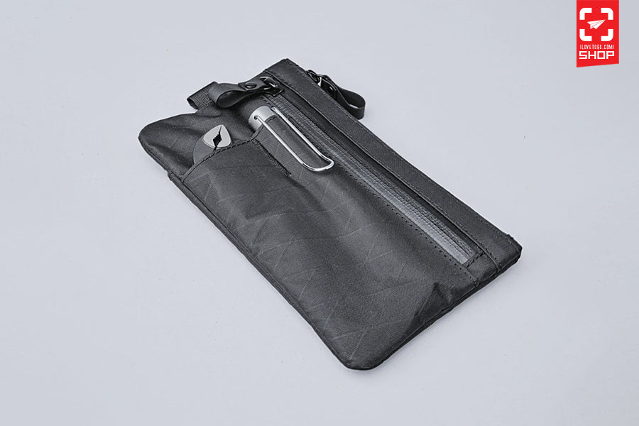 Alpaka - Zip Clutch