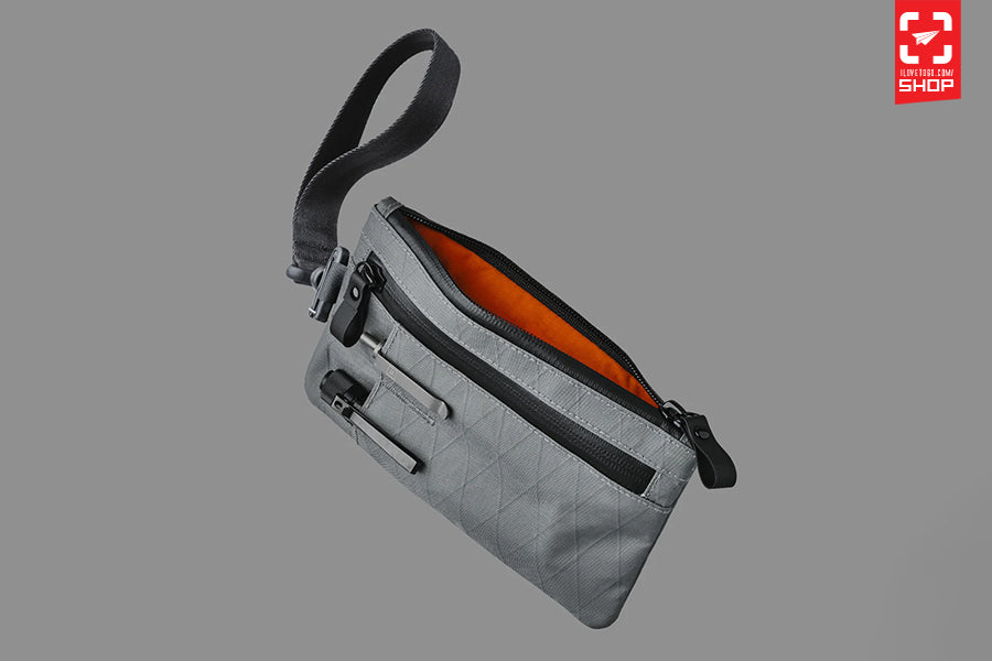 Alpaka - Zip Clutch